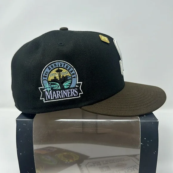 Capsule Hats Seattle Mariners Black/Brown/Lavender Fitted Hat Size 7 3/8 - Picture 4 of 9